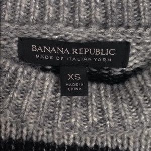 Banana Republic Sweaters - Banana Republic wool blend sweater. EUC Banana Republic Sweaters - Banana Republic wool blend sweater. EUC